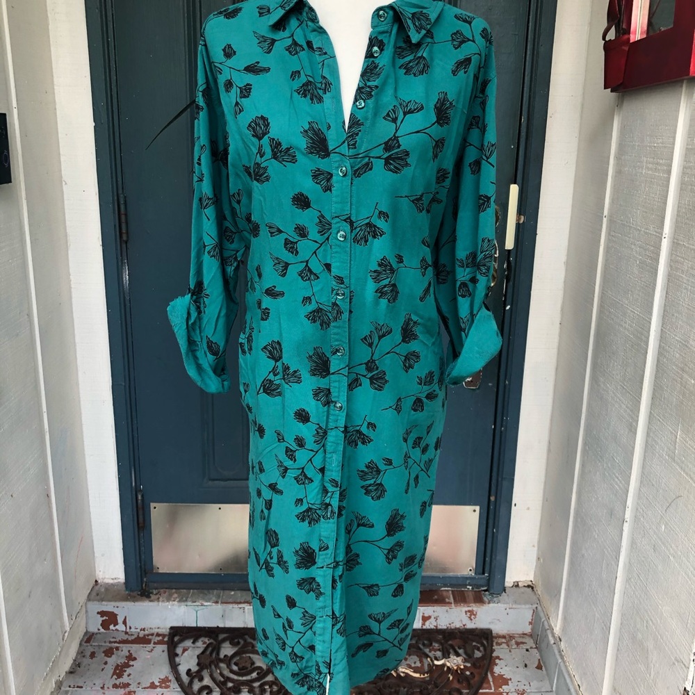 Ava & Viv emerald green dress